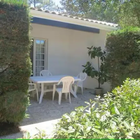 Maison De Plain-pied Avec Wi-fi, Proche - Fr-1-831-10 * Biscarrosse