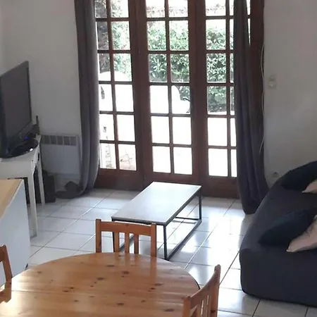Maison De Plain-pied Avec Wi-fi, Proche - Fr-1-831-10